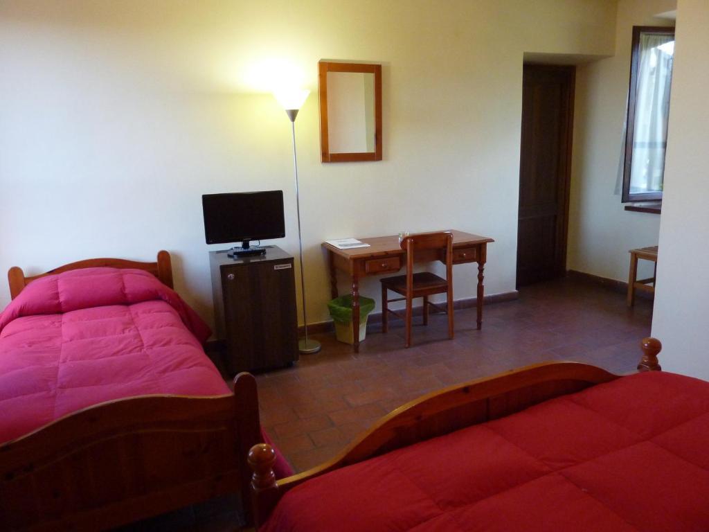 La Rocca Hotel นาร์นี ห้อง รูปภาพ