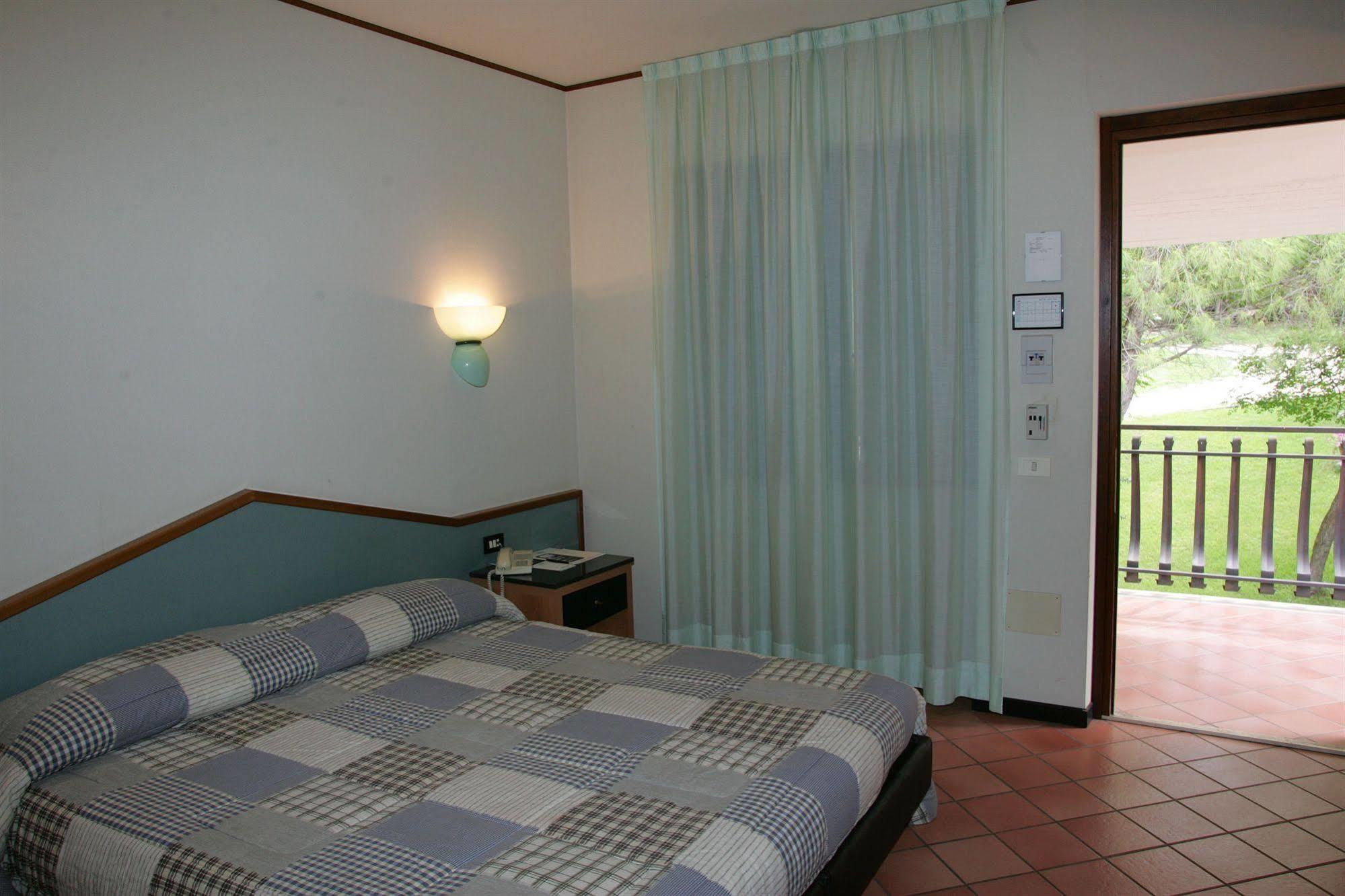 La Rocca Hotel นาร์นี ภายนอก รูปภาพ
